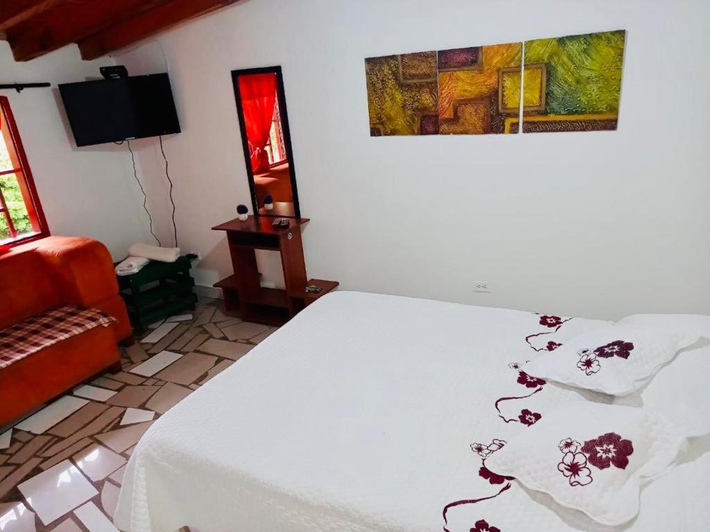 House Bed & Breakfast Guatape Ngoại thất bức ảnh